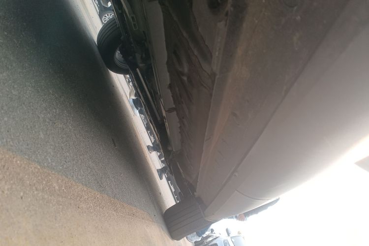 丰田 锋兰达 2023款 2.0L CVT精英版局部细节9001