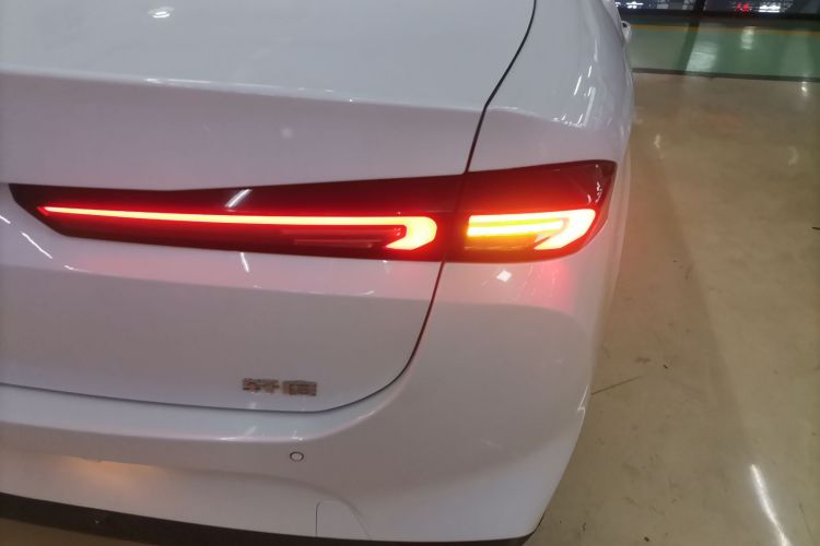 凯翼 轩度 2021款 1.5T CVT扎起版车身外观6006