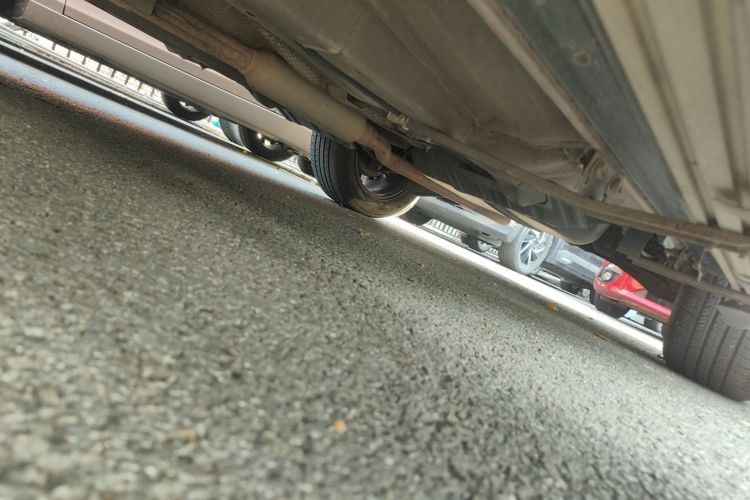 三菱 欧蓝德 2019款 2.0L 两驱畅享版 5座 国V局部细节9002