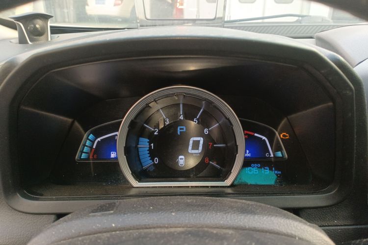 纳智捷 优6 SUV 2014款 1.8T 时尚型中控内饰14