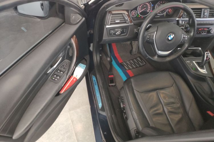 宝马3系 2014款 328Li 豪华设计套装中控内饰7003