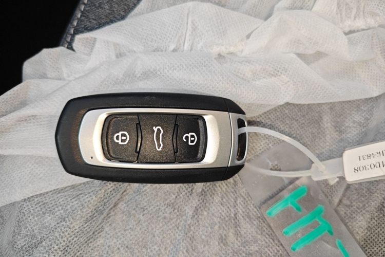 吉利银河 2024款 熊猫mini 200km 耐力熊中控内饰7001