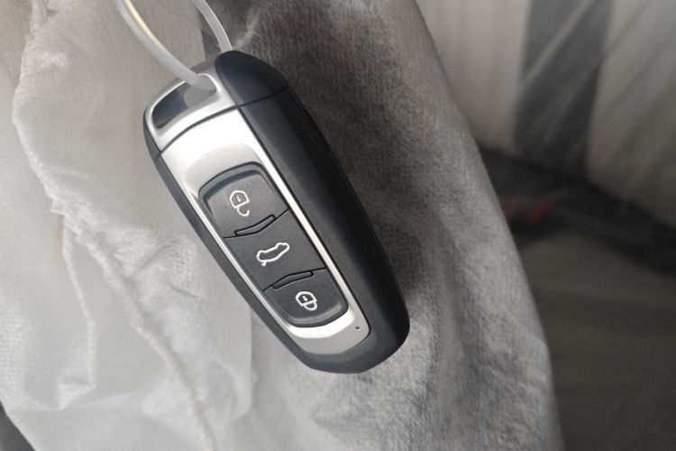 吉利银河 熊猫 2025款 210km 元气熊中控内饰11