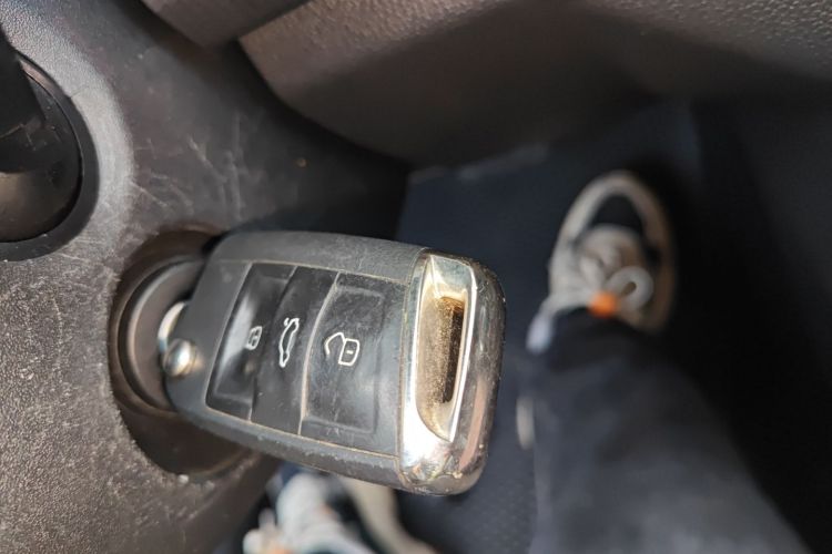 大众 宝来 2023款 200TSI DSG畅行版中控内饰11