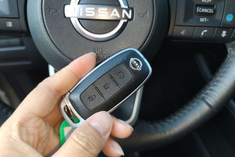 日产 奇骏 2023款 e-POWER 超混双电机四驱豪华版中控内饰11