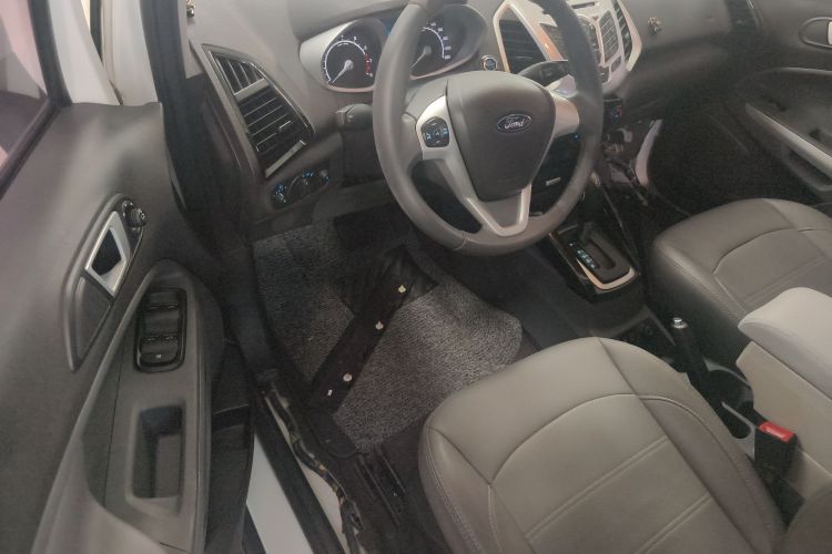 福特 翼搏 2013款 1.5L 自动尊贵型中控内饰7003