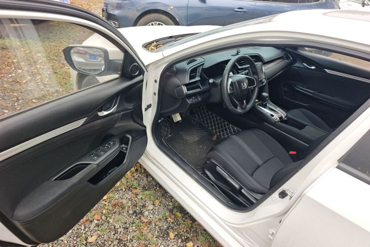 本田 思域 2019款 180TURBO CVT尚动版 国V中控内饰20