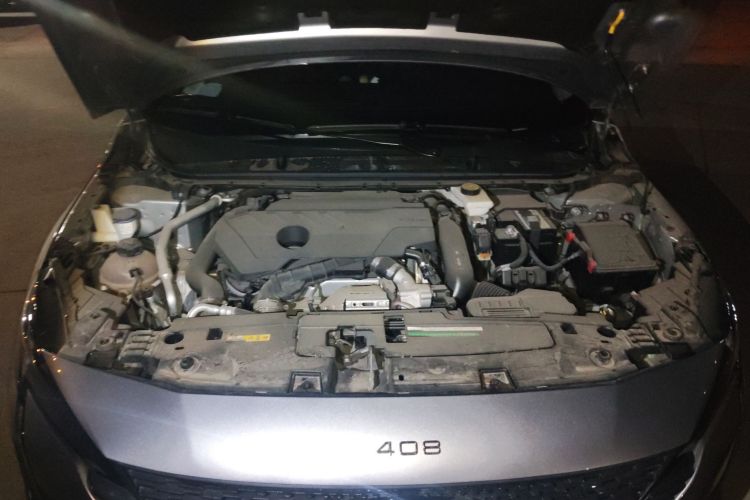 标致408 2022款 1.6T 逐梦版局部细节24