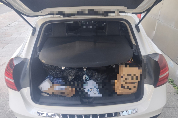 奔驰GLA 2018款 GLA 200 时尚型中控内饰23