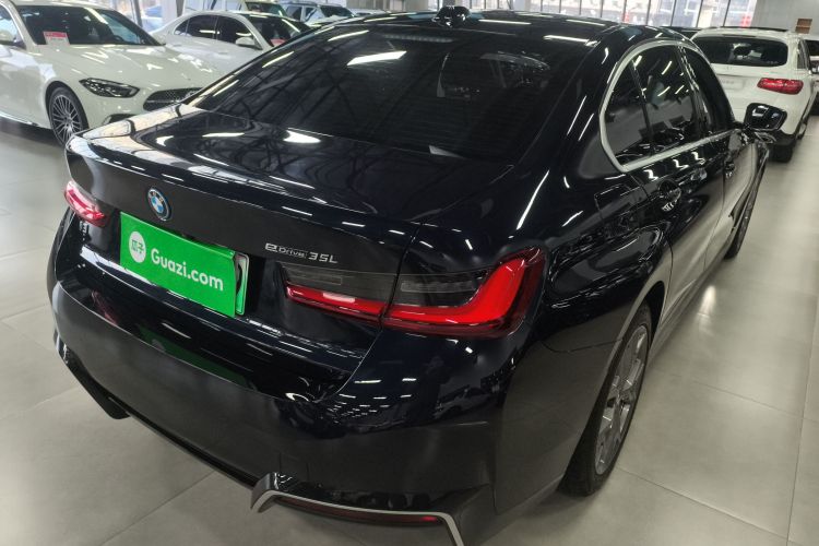 宝马i3 2022款 eDrive 35 L车身外观7