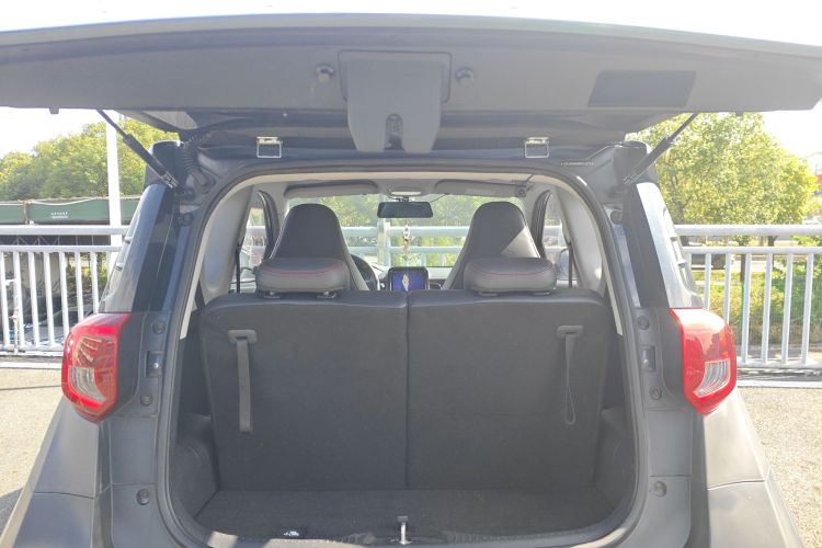 奇瑞 小蚂蚁 2022款 甜粉款 半糖版 三元锂 30kW 408km局部细节23