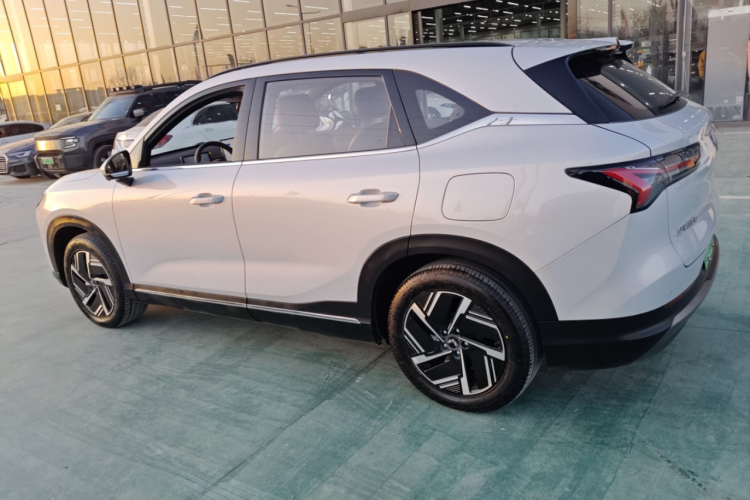 五菱汽车 五菱星光S 2024款 510km 旗舰型车身外观4