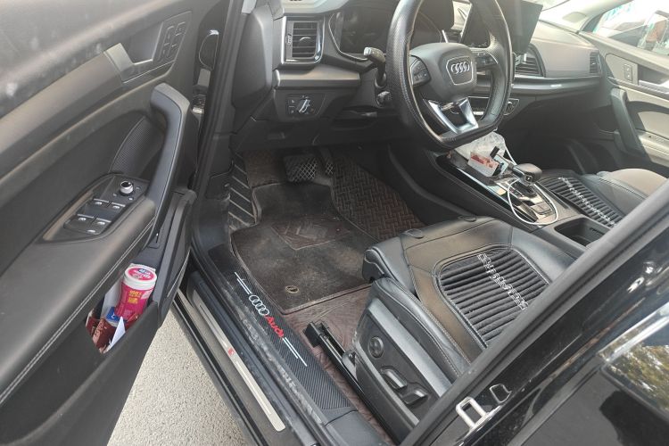 奥迪Q5L 2022款 改款 45T 豪华动感型中控内饰7003