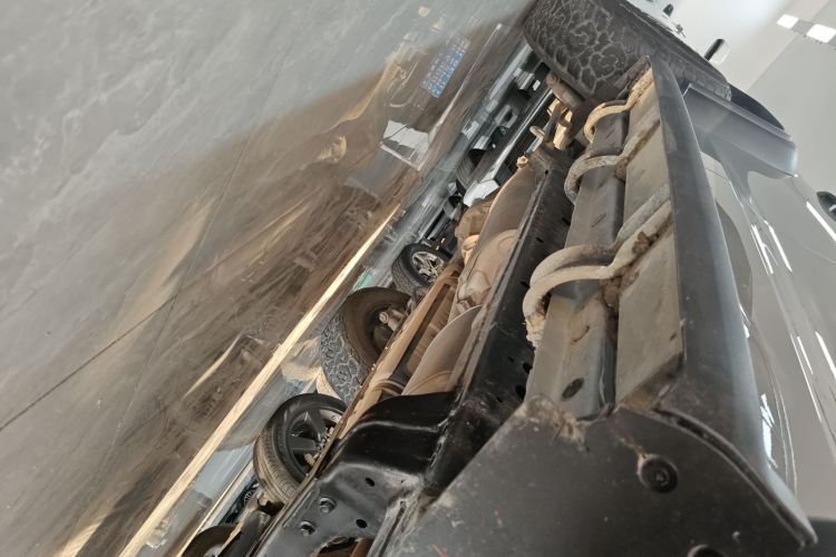 坦克300 2021款 越野版 2.0T 挑战者局部细节9001