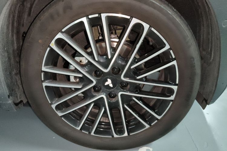 firefly萤火虫 2025款 发光版车身外观10