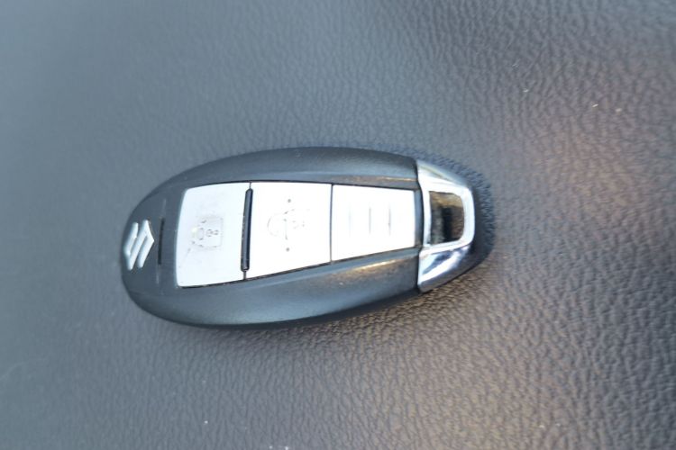 铃木 维特拉 2016款 1.4T 自动四驱旗舰型中控内饰7001