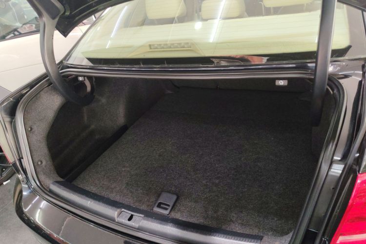 大众 帕萨特 2014款 1.8TSI DSG尊荣导航版局部细节23