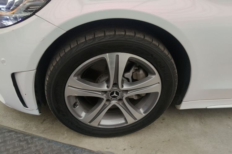 奔驰C级 2019款 C 260 L 运动版车身外观6007