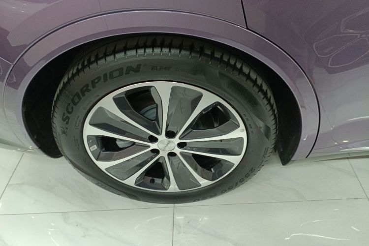 鸿蒙智行 智界R7 2025款 增程 251km Max车身外观6008