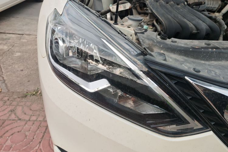 日产 轩逸 2021款 经典 1.6XE CVT舒适版车身外观8