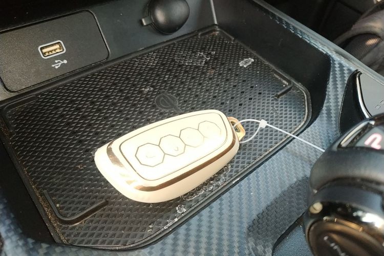 哈弗猛龙新能源 2023款 Hi4 102 探索版中控内饰7001