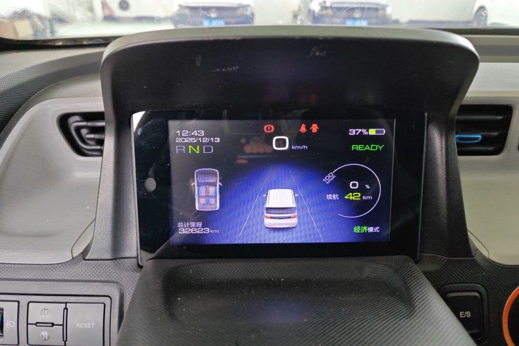 五菱汽车 宏光MINIEV 2020款 自在款 磷酸铁锂中控内饰14