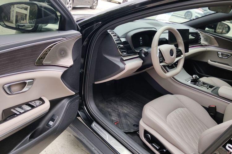 比亚迪 汉 2025款 EV 701KM尊享型中控内饰20