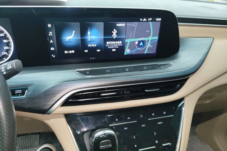 别克GL8 2021款 ES陆尊 653T 智慧旗舰型中控内饰16