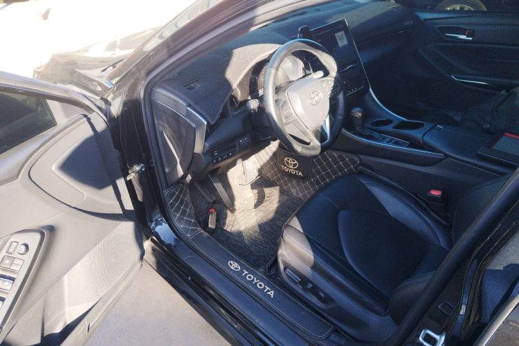 丰田 亚洲龙 2022款 双擎 2.5L 豪华版中控内饰7003