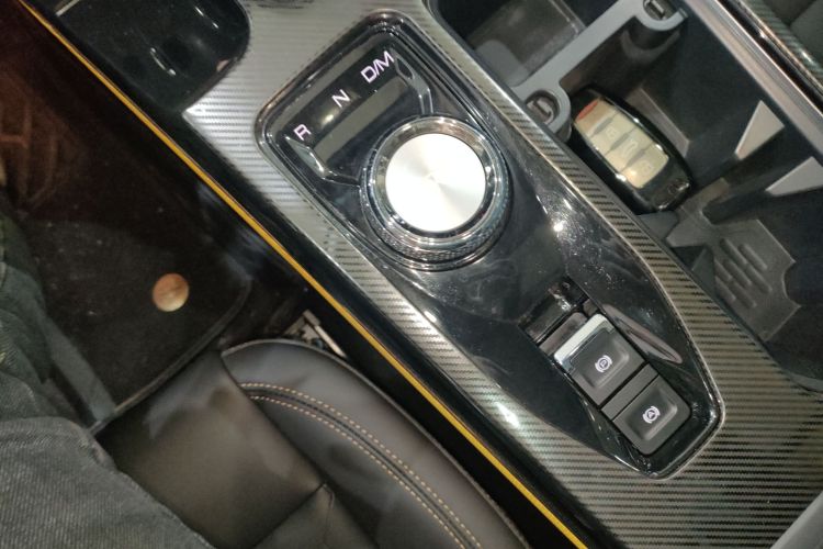 哈弗大狗 2022款 1.5T DCT两驱马犬版中控内饰18