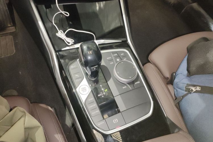 宝马3系 2021款 320i 运动套装局部细节18