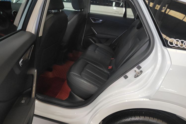 奥迪Q2L 2023款 35TFSI 时尚动感型中控内饰7004