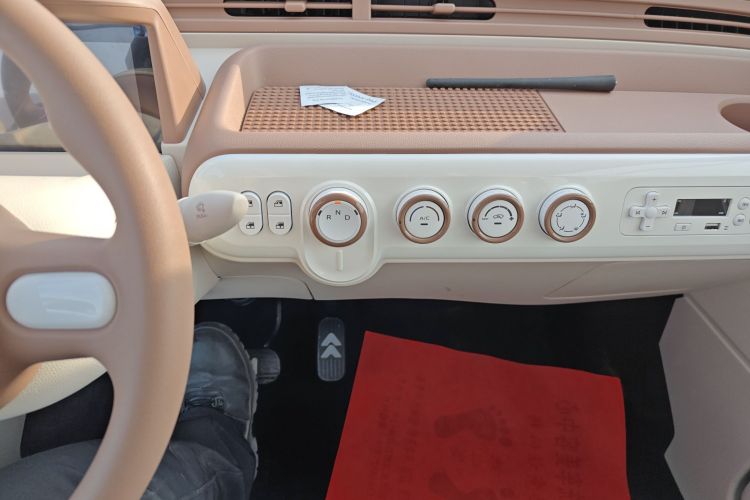 奔腾小马 2026款 222km 萌趣马 Plus中控内饰16