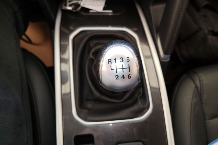 哈弗H6 2018款 蓝标 运动版 1.5T 手动两驱精英型局部细节18