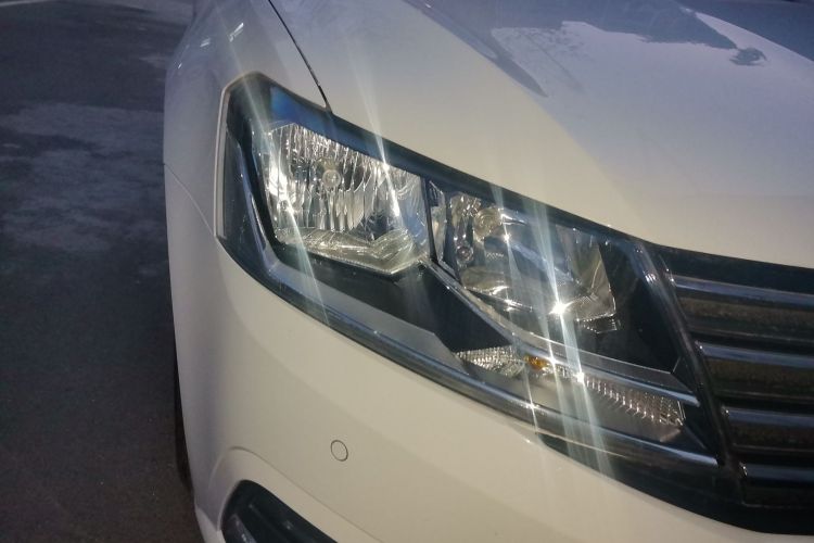 大众 朗逸 2017款 1.6L 自动舒适版车身外观8