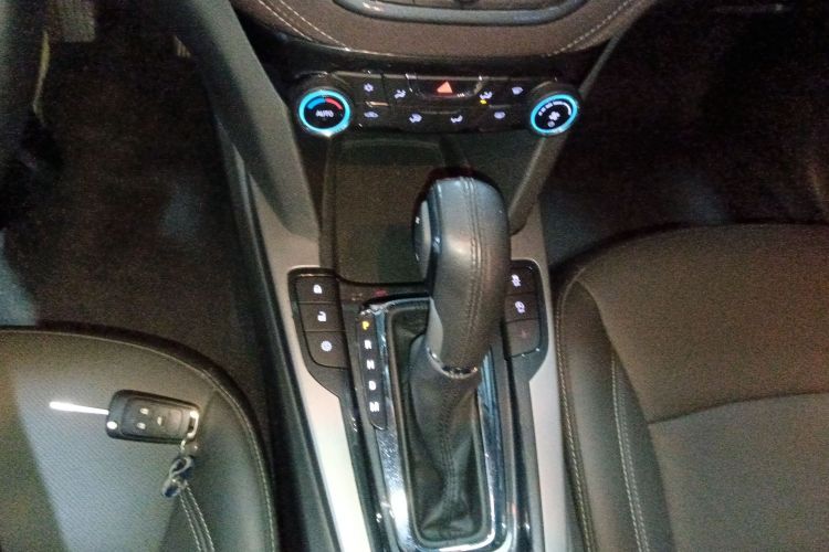 雪佛兰 迈锐宝 2017款 1.5T 自动豪华版中控内饰18