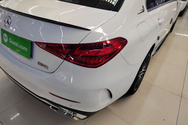 奔驰C级 2024款 改款 C 260 L 运动版车身外观9