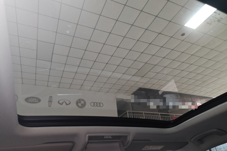 大众 途观L 2025款 出众款 330TSI 自动两驱R-Line龙耀版局部细节22