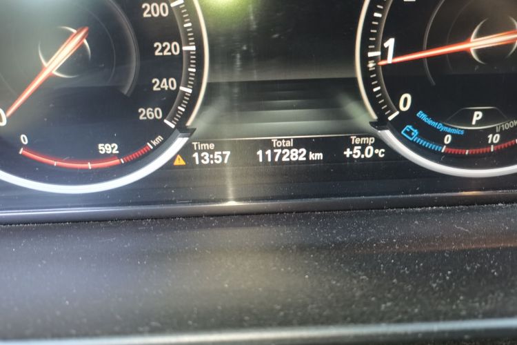 宝马5系 2017款 528Li 领先型中控内饰15