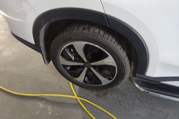 比亚迪 宋PLUS新能源 2021款 EV 旗舰型车身外观6002