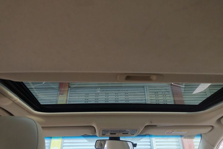 丰田 凯美瑞 2016款 2.0G 十周年纪念领先版中控内饰22