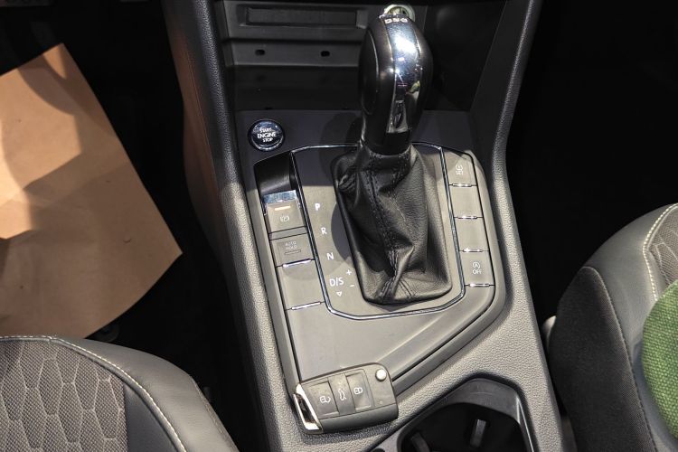 大众 途观L 2017款 330TSI 自动两驱风尚版局部细节18