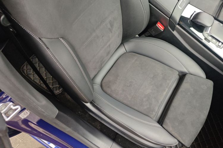 奔驰A级 2020款 改款 A 200 L 运动轿车时尚型局部细节41