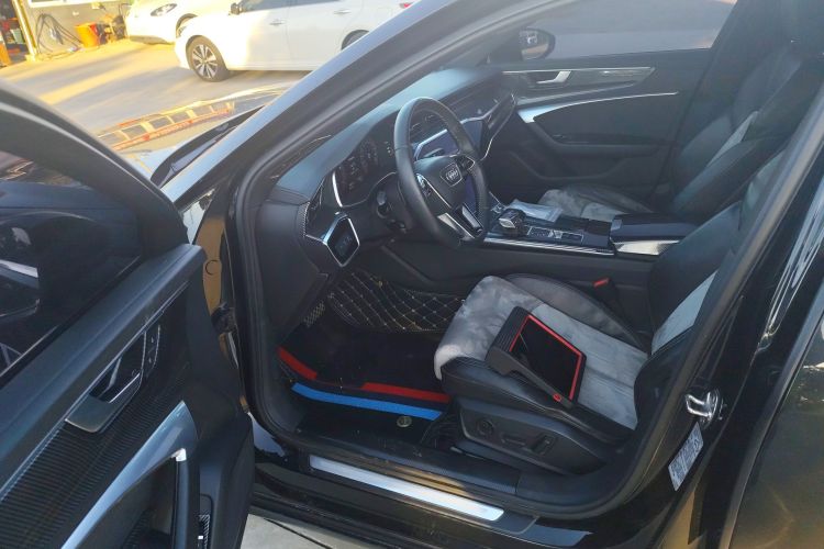 奥迪A6L 2019款 45 TFSI 臻选动感型中控内饰19