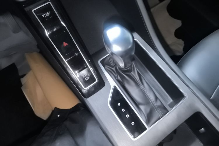 荣威i5 2023款 1.5L CVT豪华版局部细节18