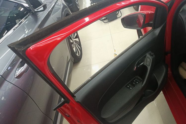 大众 Polo 2016款 1.4L 自动风尚型中控内饰47