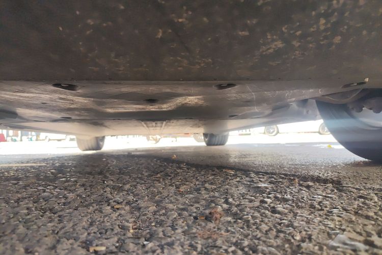 特斯拉 Model Y 2023款 后轮驱动版局部细节9008