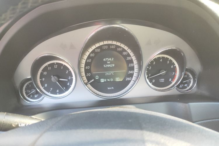 奔驰E级(进口) 2010款 E 260 CGI 敞篷版中控内饰14