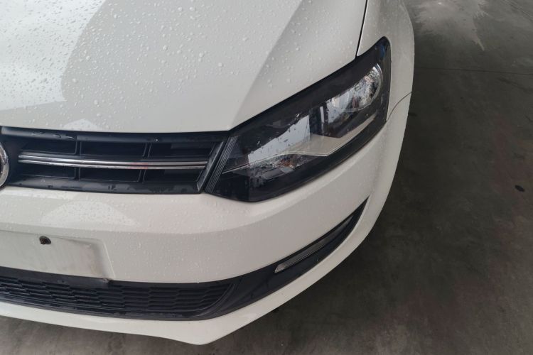 大众 Polo 2013款 1.4L 自动舒适版车身外观36