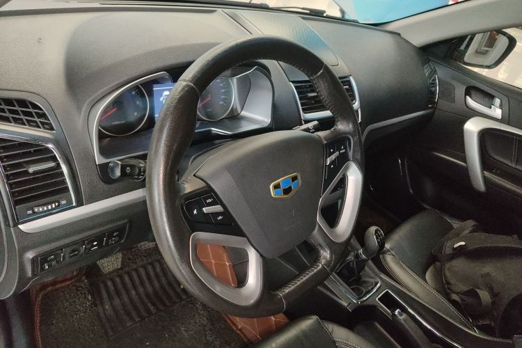 吉利汽车 帝豪 2016款 三厢 1.5L 手动向上版中控内饰13